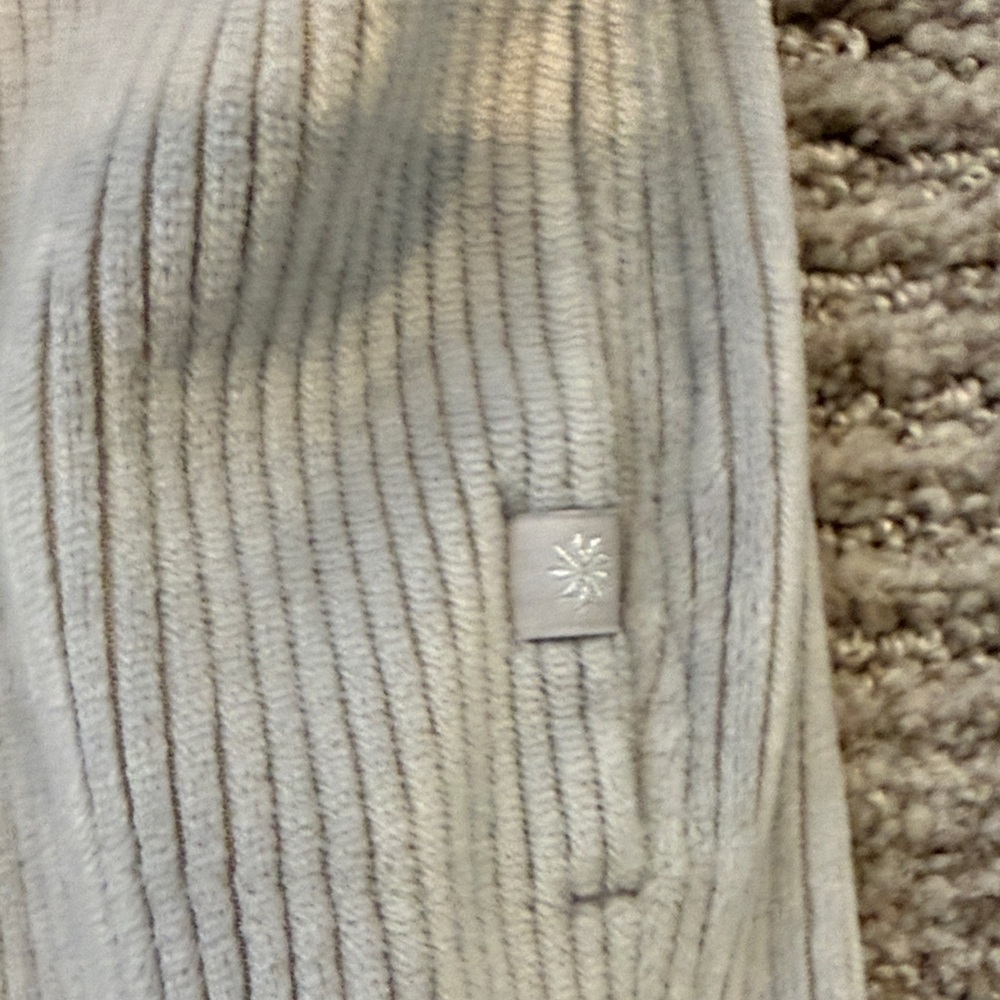 Athleta cropped hoodie and matching wide leg pants in velour - Picture 6 of 7